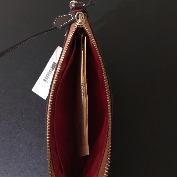 💕SOLD💕Dooney & Bourke Wristlet - Picture 4 of 8